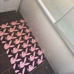 Playboy bunny print mat